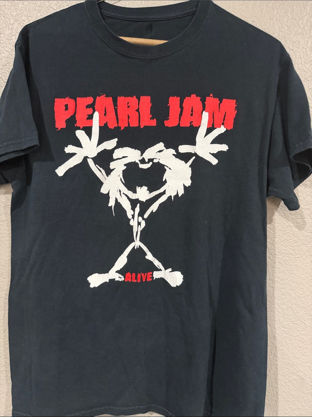 Pearl Red & White Graphic Short-Sleeve Tee
